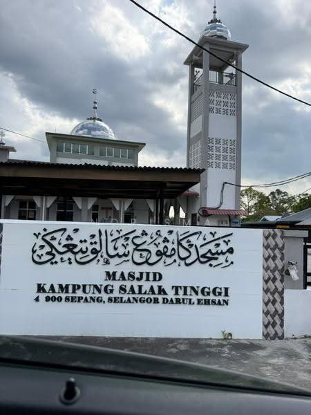 Commercial Land for Sale in Bandar Baru Salak Tinggi (Sepang) - Norisma Hartanah - Berhampiran masjid - PropertyGuru.com.my