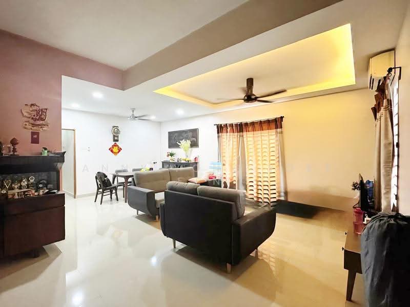 2-storey Terraced House for Sale in Kampung Raja Uda (Port Klang (Pelabuhan Klang)) - Fanny Yong Yoke Fen - Living Room - PropertyGuru.com.my