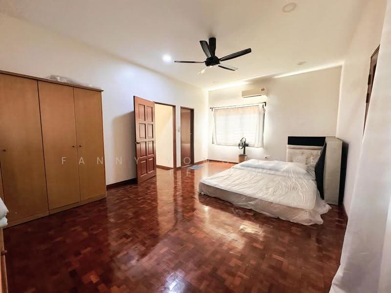 2-storey Terraced House for Sale in Kampung Raja Uda (Port Klang (Pelabuhan Klang)) - Fanny Yong Yoke Fen - Bedroom - PropertyGuru.com.my