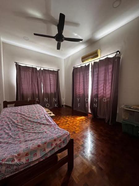 2-storey Terraced House for Sale in Kampung Raja Uda (Port Klang (Pelabuhan Klang)) - Fanny Yong Yoke Fen - Bedroom - PropertyGuru.com.my