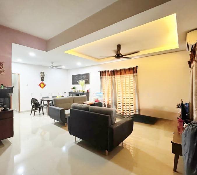2-storey Terraced House for Sale in Kampung Raja Uda (Port Klang (Pelabuhan Klang)) - Fanny Yong Yoke Fen - Living Room - PropertyGuru.com.my