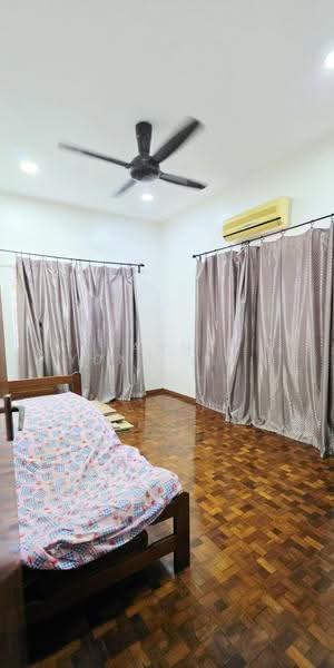 2-storey Terraced House for Sale in Kampung Raja Uda (Port Klang (Pelabuhan Klang)) - Fanny Yong Yoke Fen - Bedroom - PropertyGuru.com.my