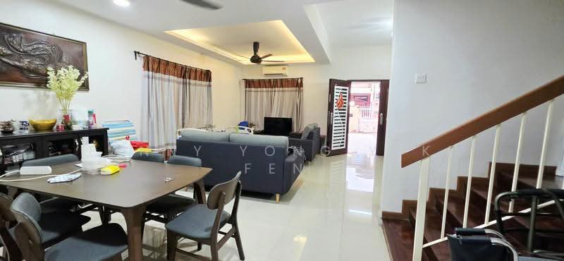 2-storey Terraced House for Sale in Kampung Raja Uda (Port Klang (Pelabuhan Klang)) - Fanny Yong Yoke Fen - Living Room - PropertyGuru.com.my