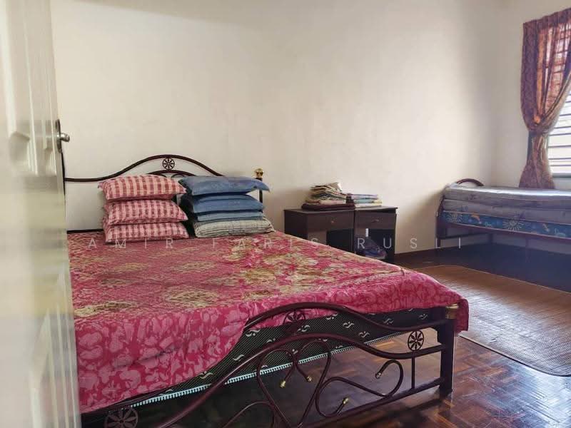 2-storey Terraced House for Sale in Taman Pulai Indah (Johor Bahru) - Amir Faris Rusli - Bedroom - PropertyGuru.com.my