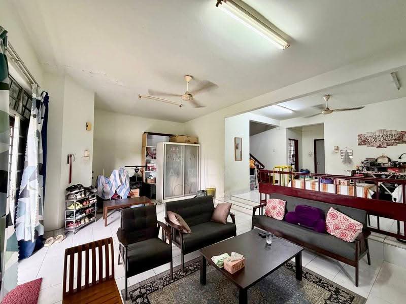 Rumah Berkembar untuk Dijual di Perling (Johor) - Amir Faris Rusli - Living Room - PropertyGuru.com.my