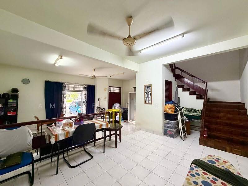 Rumah Berkembar untuk Dijual di Perling (Johor) - Amir Faris Rusli - Living Room - PropertyGuru.com.my