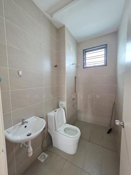2-storey Terraced House for Rent in Ulu Tiram (Johor) - Tori Cheon - Bathroom - PropertyGuru.com.my