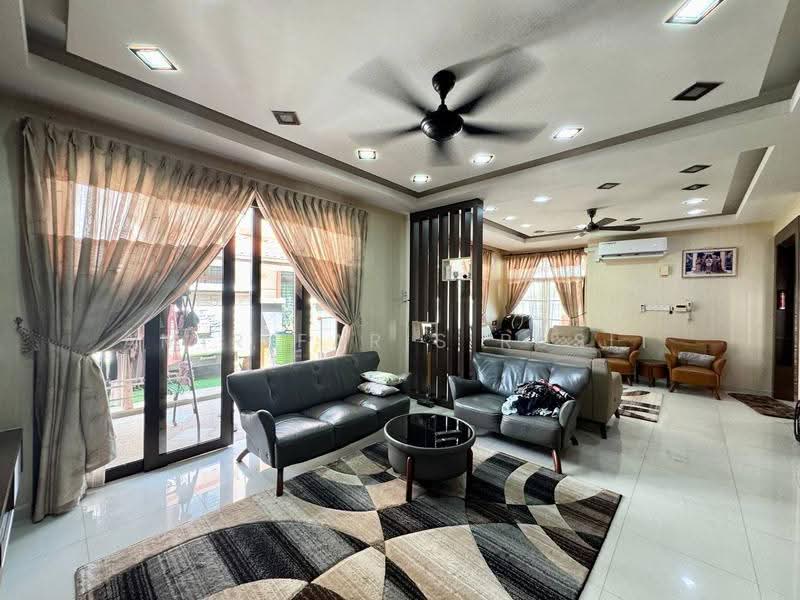Semi-Detached House for Sale in Taman Setia Indah (Tebrau) - Amir Faris Rusli - Living Room - PropertyGuru.com.my