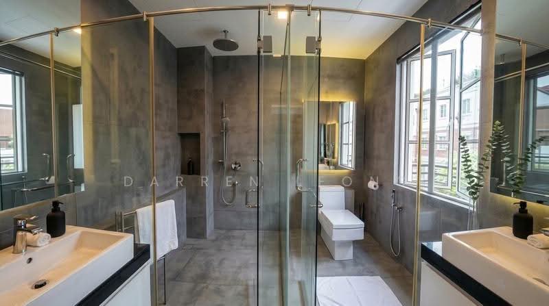 Bungalow House for Rent in Damansara Heights (Kuala Lumpur) - Darren Leong - Bathroom - PropertyGuru.com.my