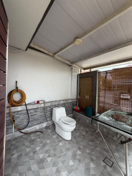 Bungalow House for Sale in Kampung Wadihana (Johor Bahru) - Sky Tan - Bathroom - PropertyGuru.com.my