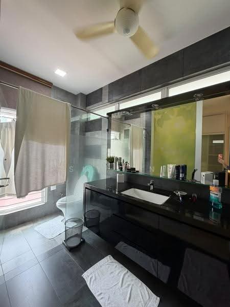 Bungalow House for Sale in Kampung Wadihana (Johor Bahru) - Sky Tan - Bathroom - PropertyGuru.com.my