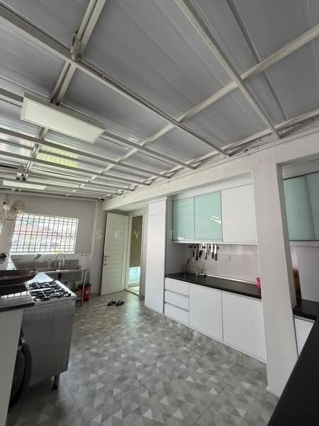 Bungalow House for Sale in Kampung Wadihana (Johor Bahru) - Sky Tan - Kitchen - PropertyGuru.com.my