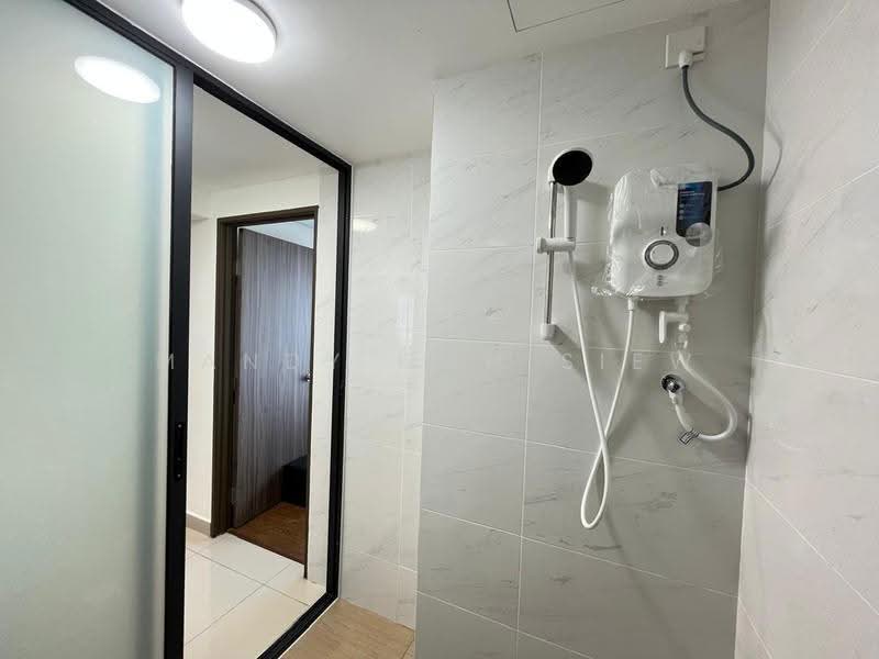 Service Residence for Rent at Country Garden Central Park - Mandy Goh Siew Li - Bathroom - PropertyGuru.com.my