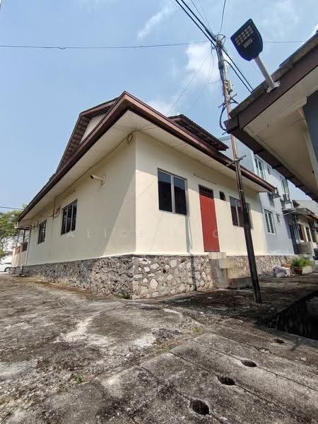 2-storey Terraced House for Sale in Usj 3 (Subang Jaya) - Alice Kuon - Exterior - PropertyGuru.com.my