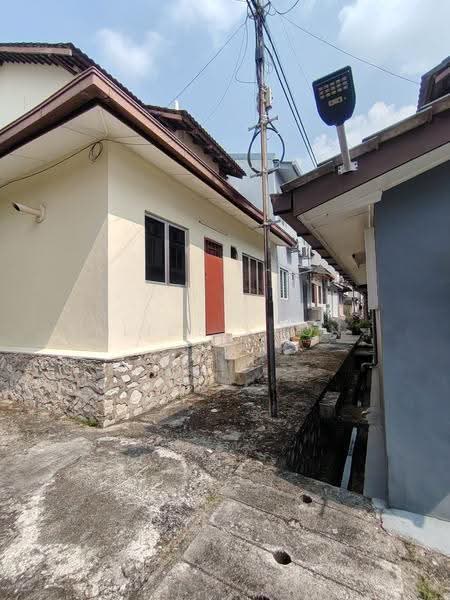 2-storey Terraced House for Sale in Usj 3 (Subang Jaya) - Alice Kuon - Exterior - PropertyGuru.com.my