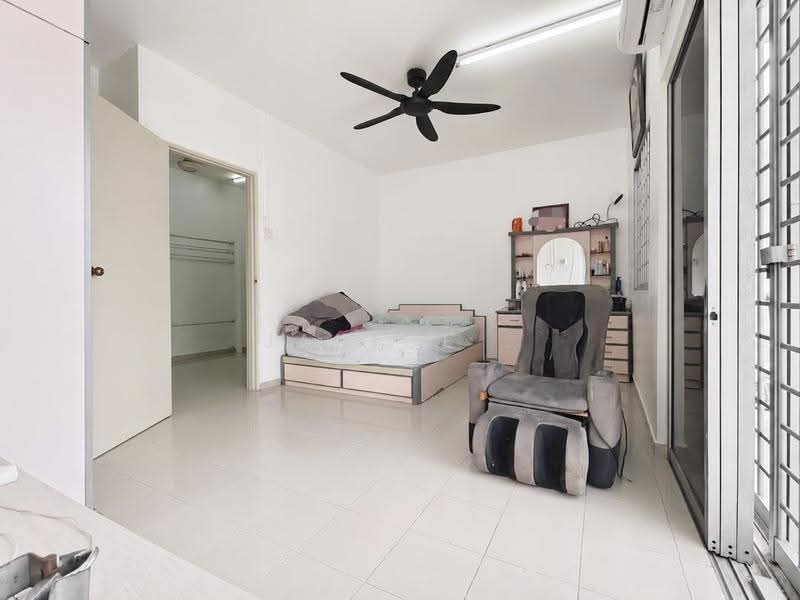 Rumah Teres 2-Tingkat untuk Dijual di Taman Ungku Tun Aminah (Skudai) - Janice . - Bedroom - PropertyGuru.com.my