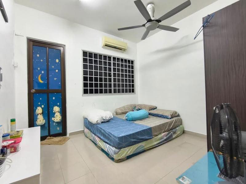 Rumah Teres 2-Tingkat untuk Dijual di Taman Ungku Tun Aminah (Skudai) - Janice . - Bedroom - PropertyGuru.com.my