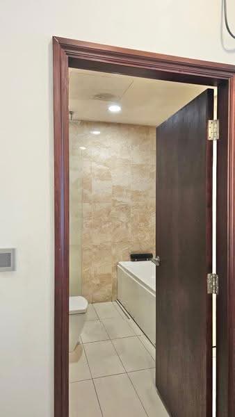 Kediaman Servis untuk Disewa di Paragon Suites @ CIQ - Peggie Chua - Bathroom - PropertyGuru.com.my