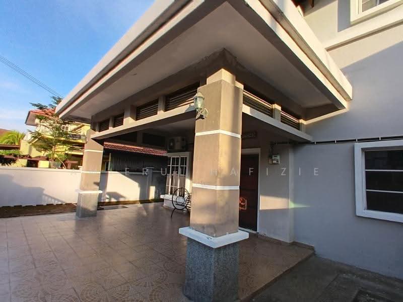 Rumah Kluster untuk Dijual di Bukit Mahkota (Bangi) - Amierul Hafizie - Exterior - PropertyGuru.com.my