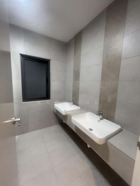 Cluster House for Rent in Sungai Buloh (Selangor) - Angie Ng - Bathroom - PropertyGuru.com.my