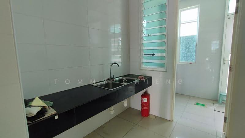 2-storey Terraced House for Rent in Eco Majestic (Semenyih) - TOMMY CHIENG - Kitchen - PropertyGuru.com.my