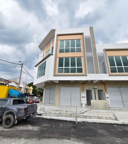 Shop for Rent in Balakong (Selangor) - Chloe Wong - Exterior - PropertyGuru.com.my