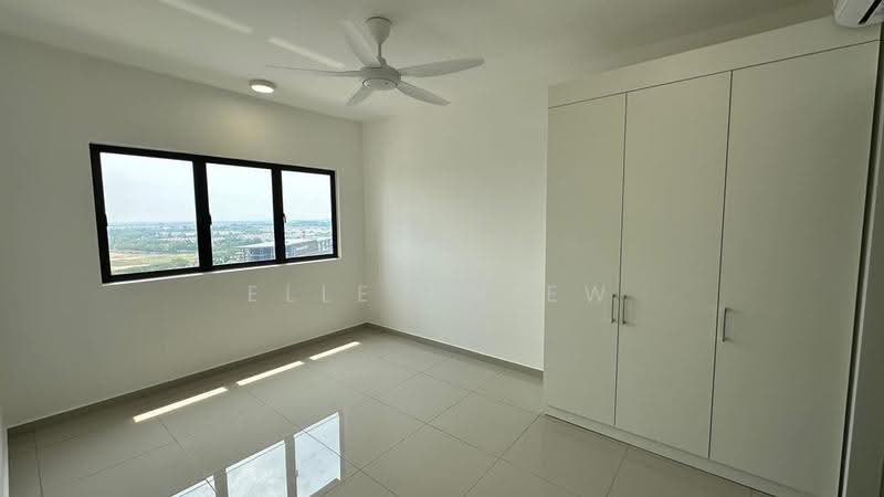 Kediaman Servis untuk Disewa di Duduk Se.Ruang @ Eco Sanctuary - Elle Chiew - Bedroom - PropertyGuru.com.my