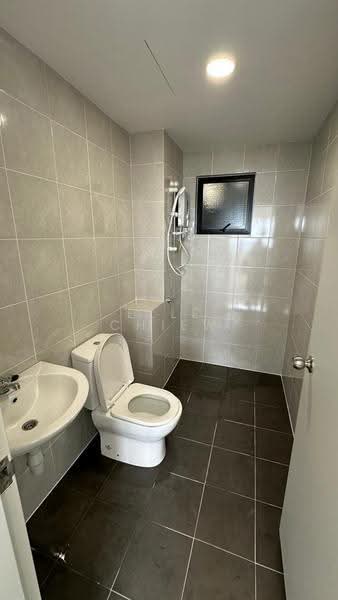 Kediaman Servis untuk Disewa di Duduk Se.Ruang @ Eco Sanctuary - Elle Chiew - Bathroom - PropertyGuru.com.my