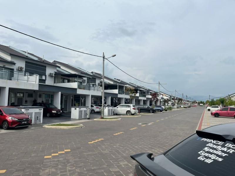 Townhouse for Rent in Cyberjaya (Selangor) - Yeong . - Exterior - PropertyGuru.com.my