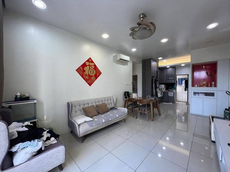 Kondominium untuk Dijual di The WaterEdge (Pinggiran Air) - Ray Wong - Living Room - PropertyGuru.com.my