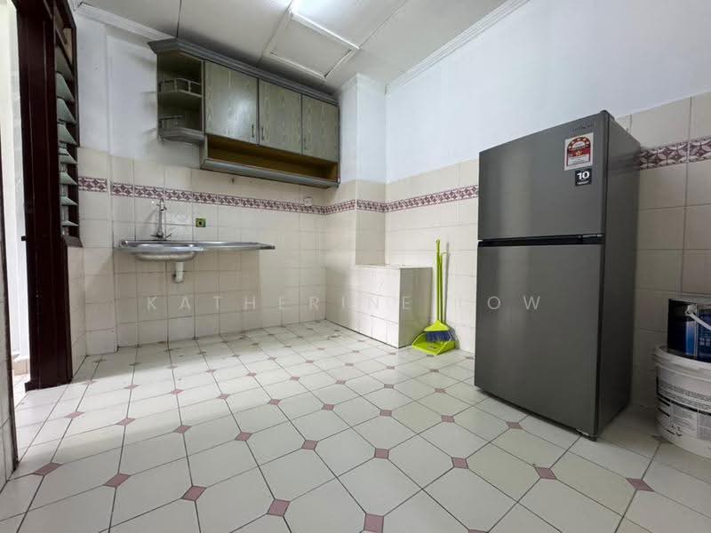 Condominium for Rent at Skudai Villa - Katherine Low - Kitchen - PropertyGuru.com.my