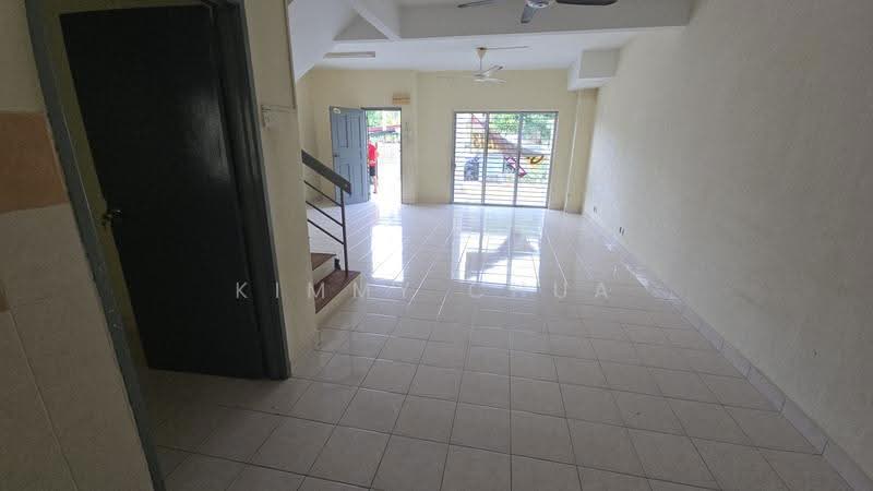 2-storey Terraced House for Sale in Johor Bahru (Johor) - Kimmy Chua - Living Room - PropertyGuru.com.my