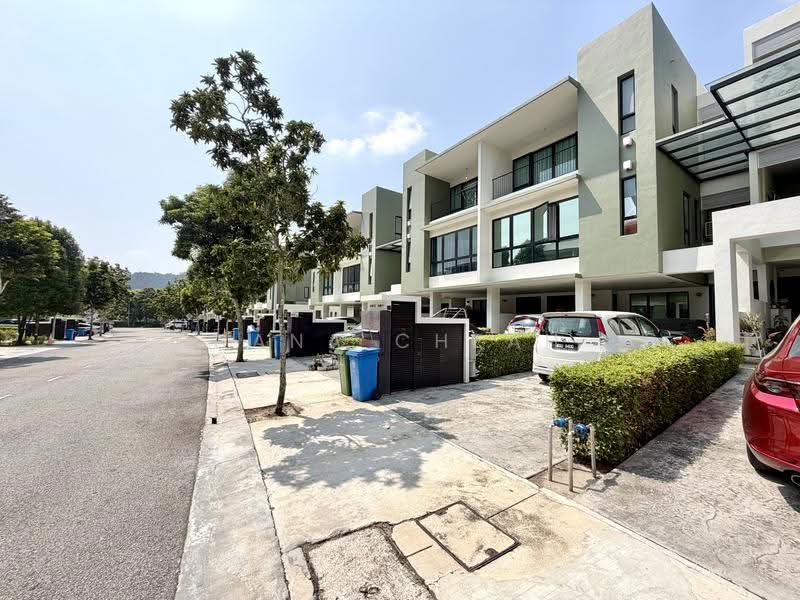 Townhouse for Sale in Shah Alam (Selangor) - Nana Cheah - PropertyGuru.com.my