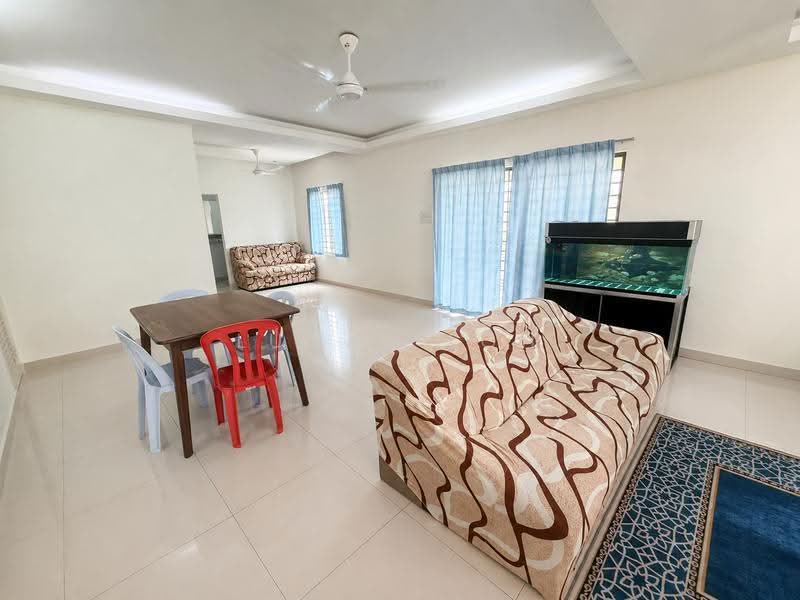 2-storey Terraced House for Sale in Puchong (Selangor) - Lucas Loh - Living Room - PropertyGuru.com.my