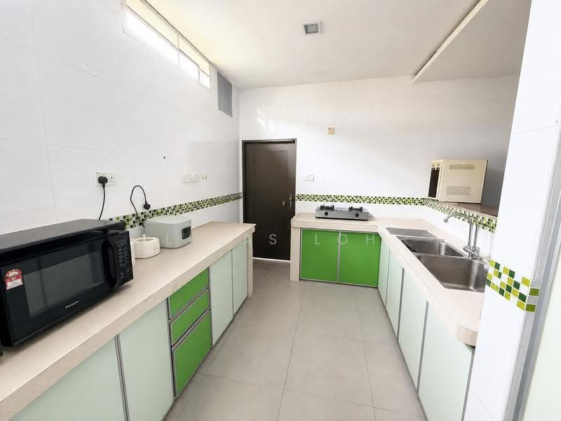 2-storey Terraced House for Sale in Puchong (Selangor) - Lucas Loh - Kitchen - PropertyGuru.com.my