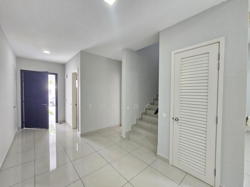 2-storey Terraced House for Rent in Telok Panglima Garang (Selangor) - Leon Goh - Entrance - PropertyGuru.com.my