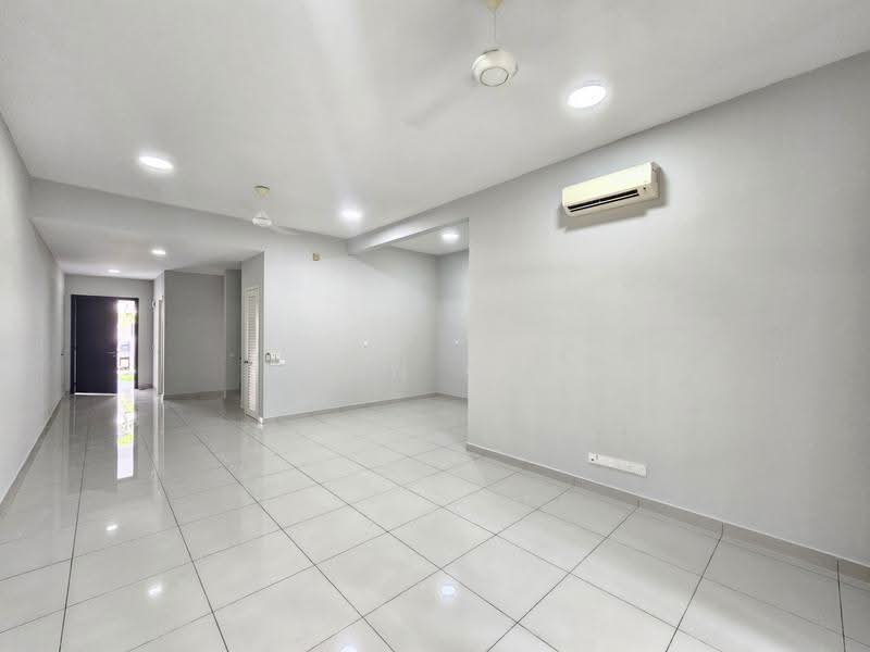 2-storey Terraced House for Rent in Telok Panglima Garang (Selangor) - Leon Goh - Living Room - PropertyGuru.com.my