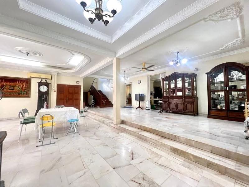 Bungalow House untuk Dijual di Shah Alam (Selangor) - Syafiq Sharifudin - Living Room - PropertyGuru.com.my