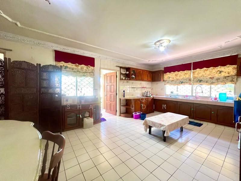 Bungalow House untuk Dijual di Shah Alam (Selangor) - Syafiq Sharifudin - Kitchen - PropertyGuru.com.my
