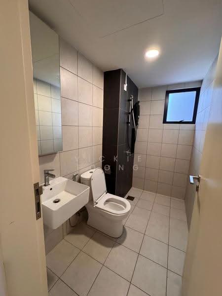 Service Residence for Sale at D'Cosmos Residences - Vickie Foong - Bathroom - PropertyGuru.com.my