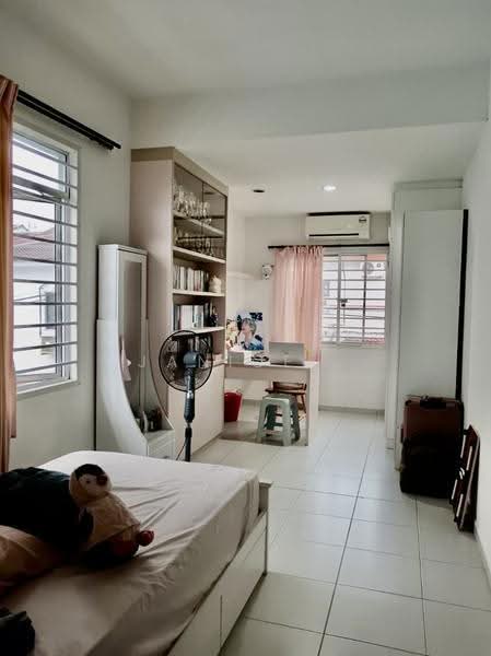 2-storey Terraced House for Sale in Taman Setia Indah (Tebrau) - Janice . - Bedroom - PropertyGuru.com.my