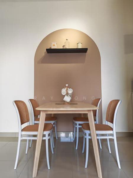 Kediaman Servis untuk Dijual di Meldrum Heights (Residensi Meldrum) - Ray Wong - Dining Room - PropertyGuru.com.my