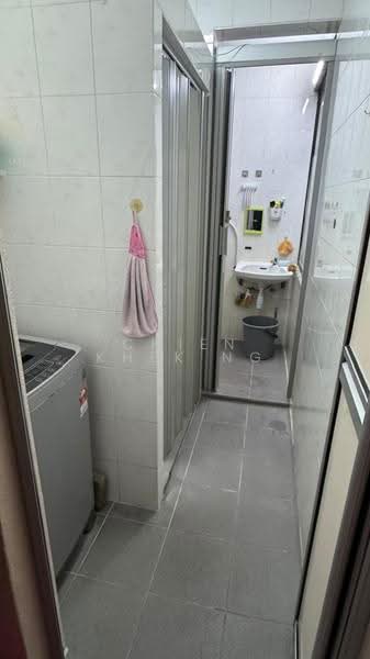 Pangsapuri untuk Dijual di Desa Green - Chien Khek Ng - Bathroom - PropertyGuru.com.my