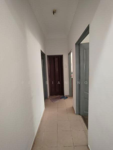 Apartment for Sale at Putri Ria Apartment - PEI SIAN NG - Corridor - PropertyGuru.com.my
