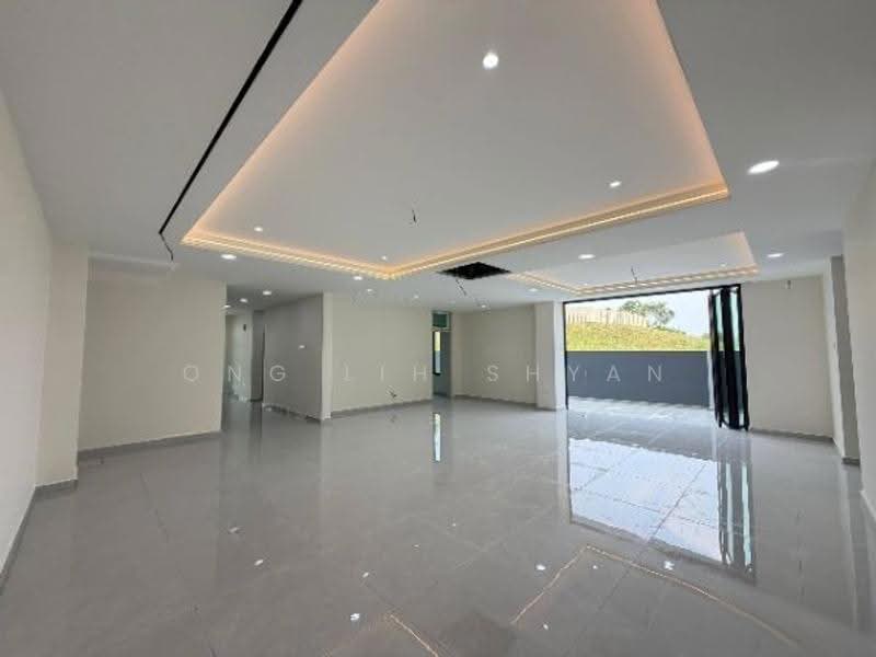 Rumah Berkembar untuk Dijual di Taman Mount Austin (Tebrau) - Ong Lih Shyan - Living Room - PropertyGuru.com.my