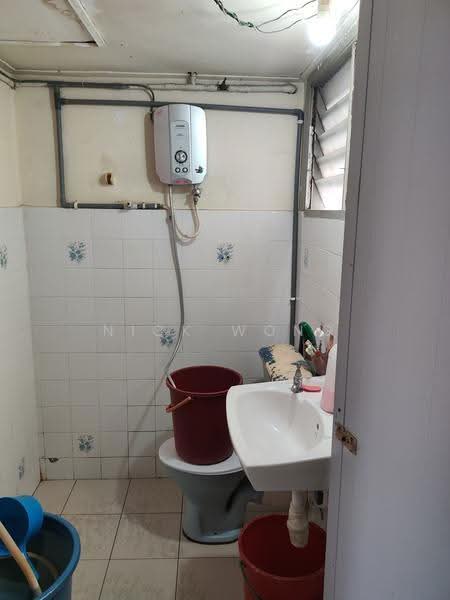 Apartment for Sale at Sunrise Park - Nick Wong - Bathroom - PropertyGuru.com.my