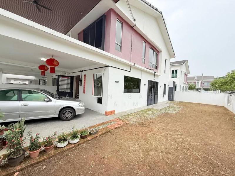 2-storey Terraced House for Sale in Seremban (Negeri Sembilan) - Hassan Basri Suhaimi - Exterior - PropertyGuru.com.my