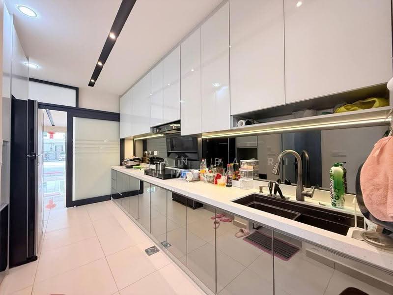 2-storey Terraced House for Sale in Seremban (Negeri Sembilan) - Hassan Basri Suhaimi - Kitchen - PropertyGuru.com.my