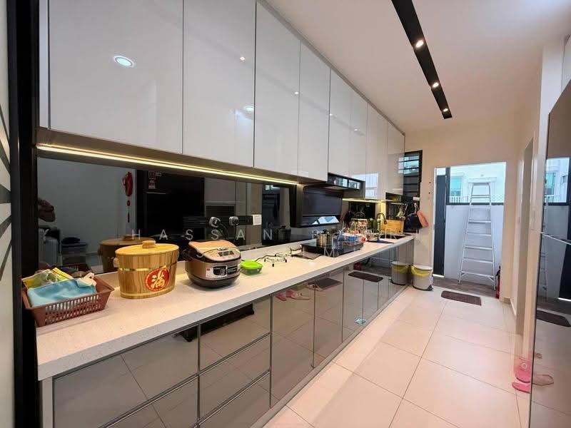 2-storey Terraced House for Sale in Seremban (Negeri Sembilan) - Hassan Basri Suhaimi - Kitchen - PropertyGuru.com.my