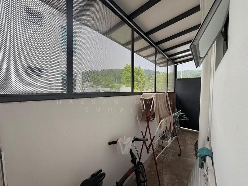 2-storey Terraced House for Sale in Seremban (Negeri Sembilan) - Hassan Basri Suhaimi - Balcony - PropertyGuru.com.my
